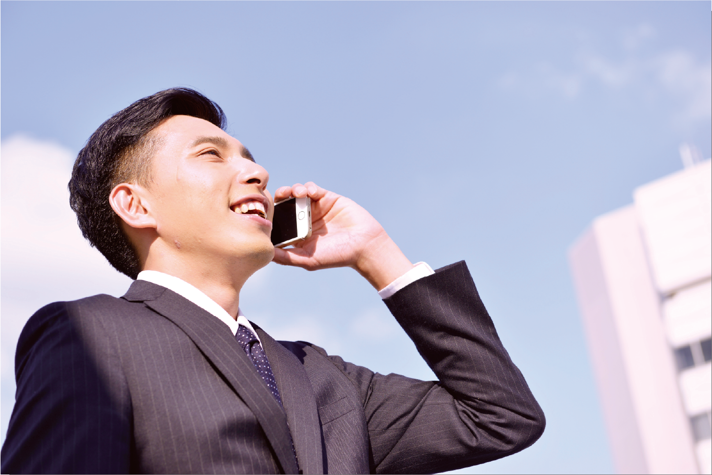 顧客や部品商へ電話発信・SMS送信